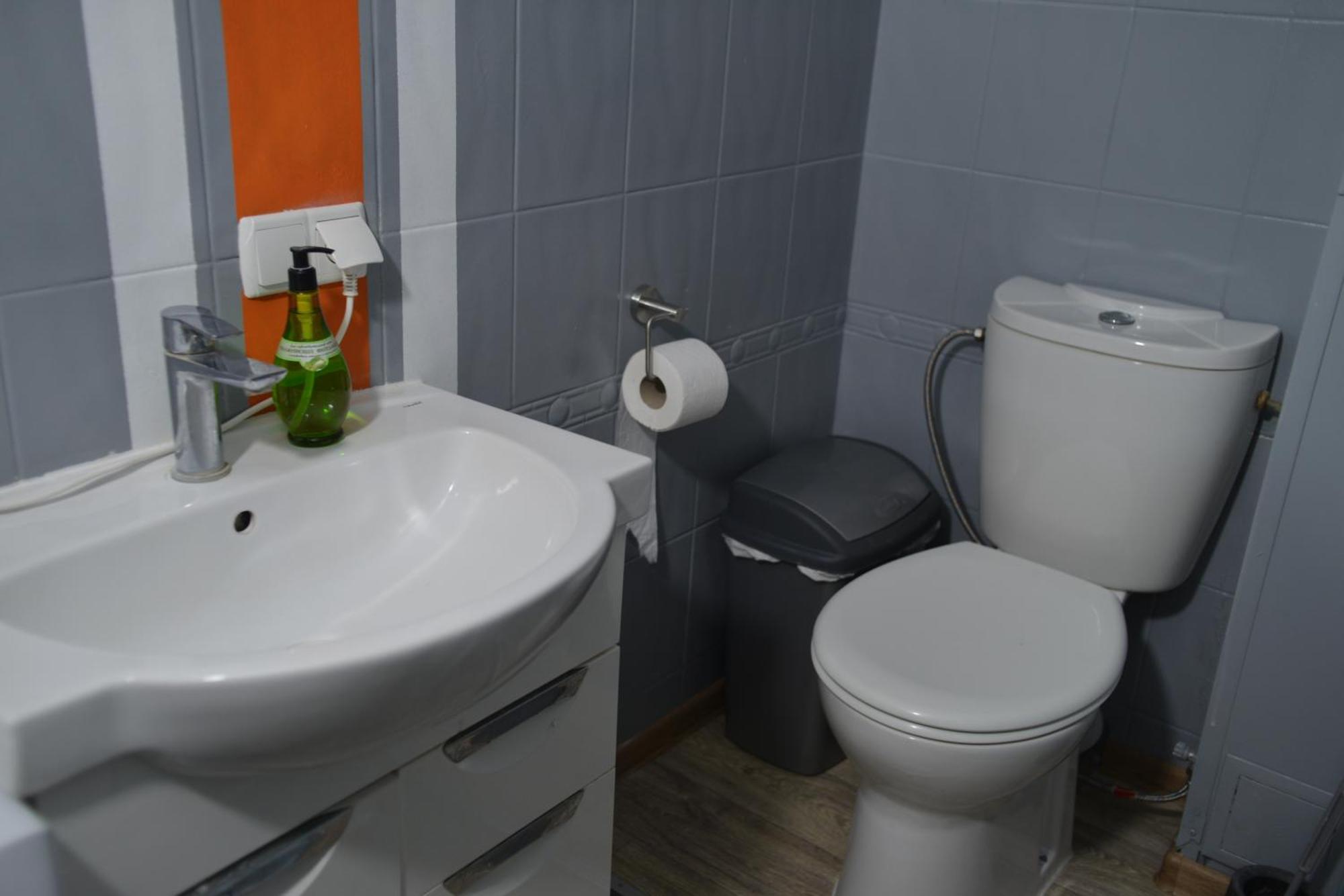 Uneed Rooms - Cloud 9 เคียฟ ภายนอก รูปภาพ